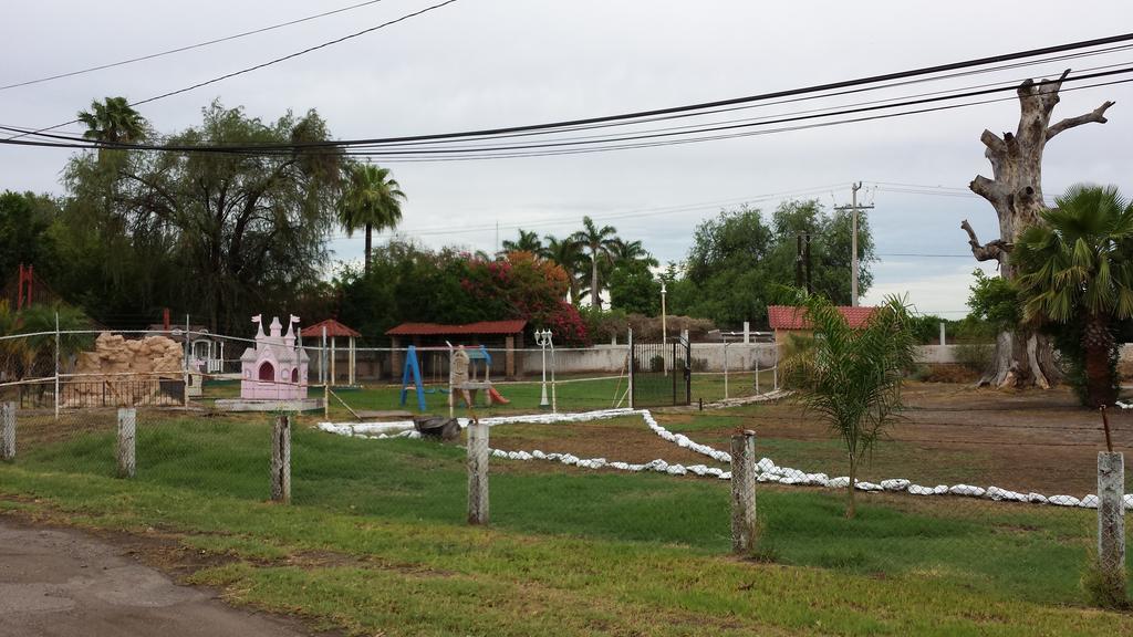 Hotel El Rancho Navojoa Eksteriør billede