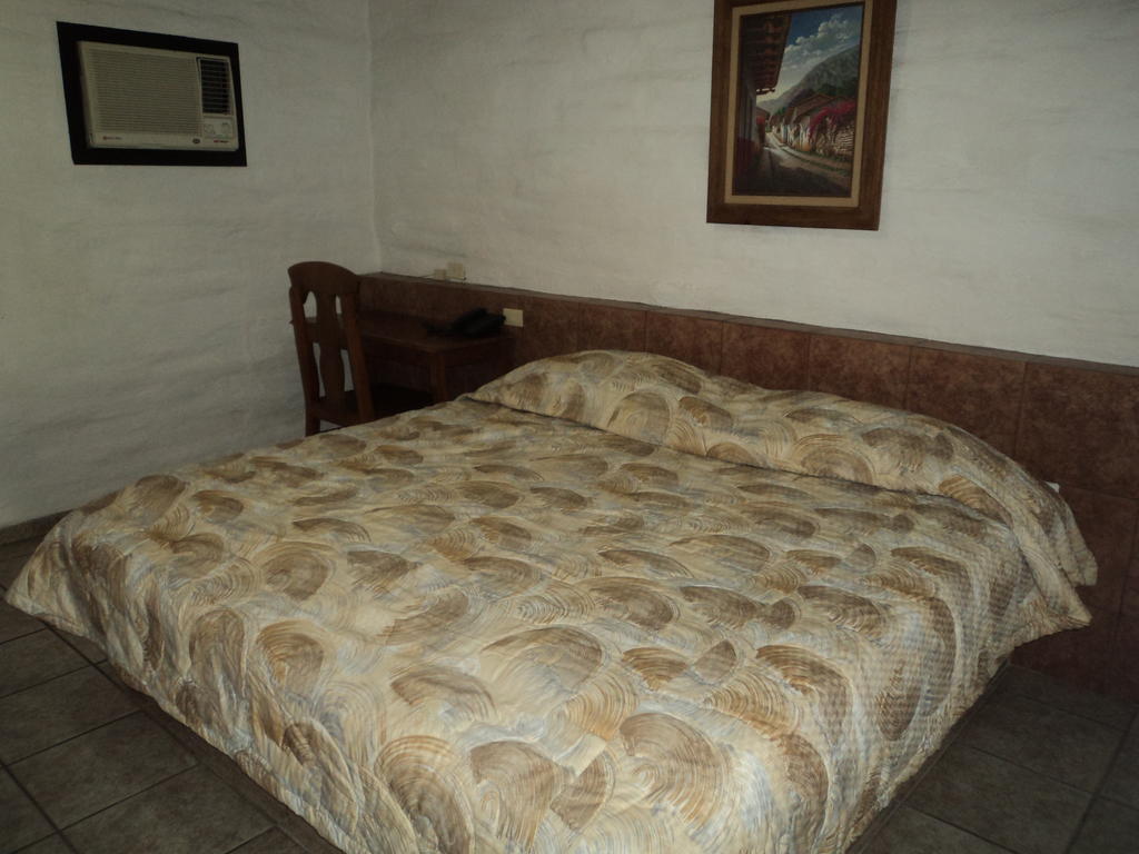 Hotel El Rancho Navojoa Værelse billede