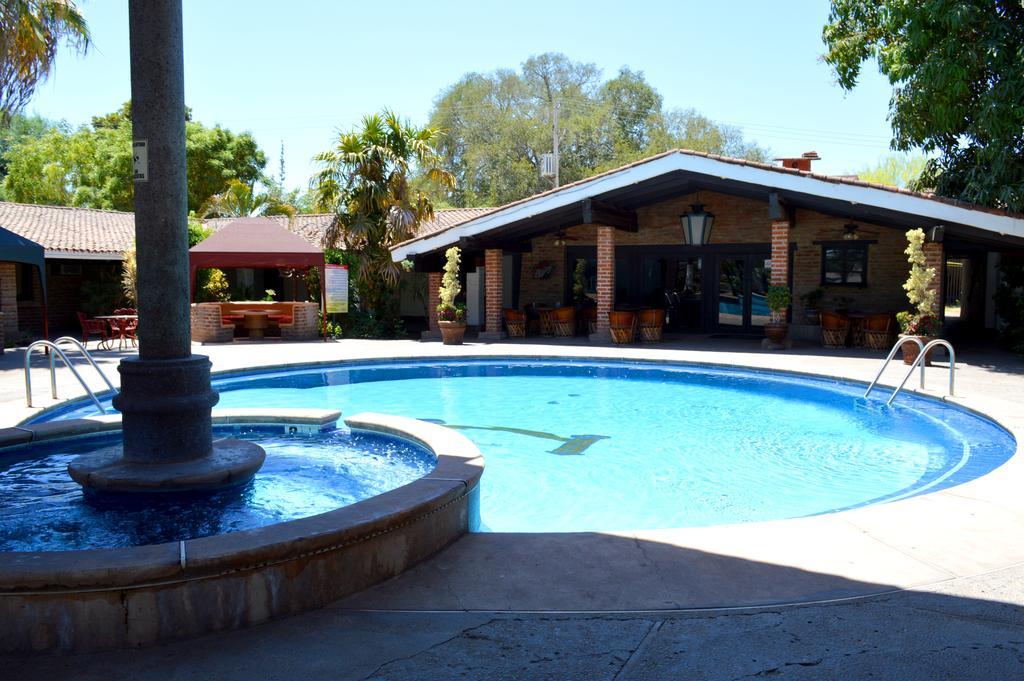 Hotel El Rancho Navojoa Eksteriør billede