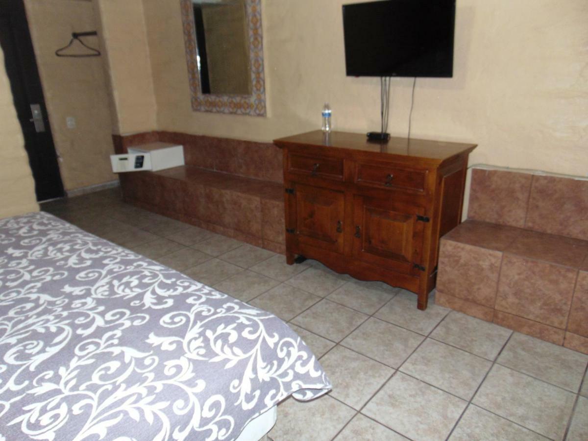 Hotel El Rancho Navojoa Eksteriør billede